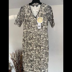 NWT- Etcetera elegant lacy dress, size 0, white/black